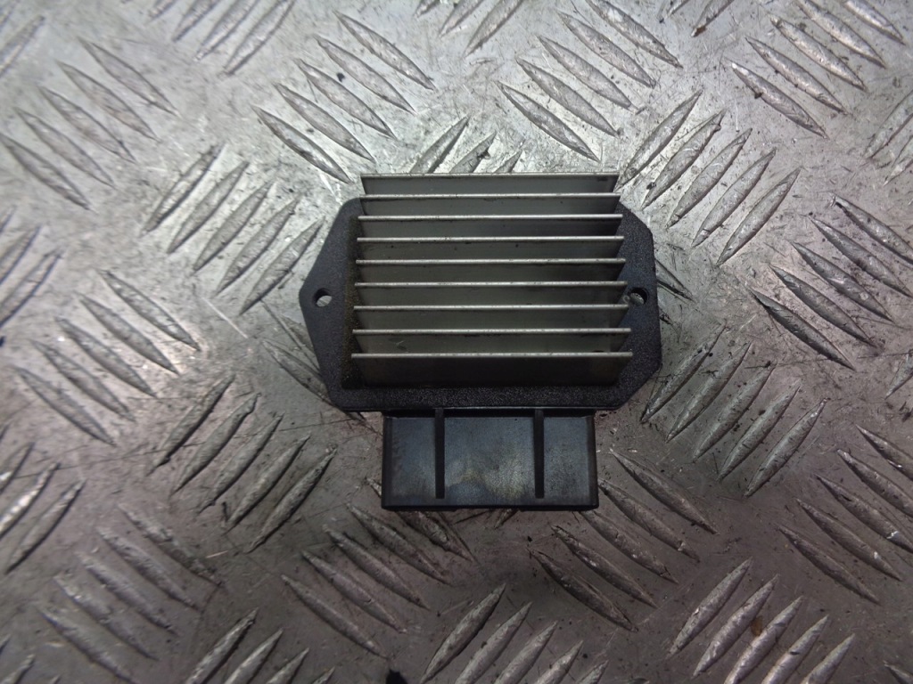 фото №1, Резистор резистор вентилятор avensis t25 4993002121