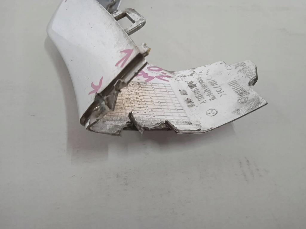 фото №6, Молдинг бампера левый перед mercedes-benz w205 amg