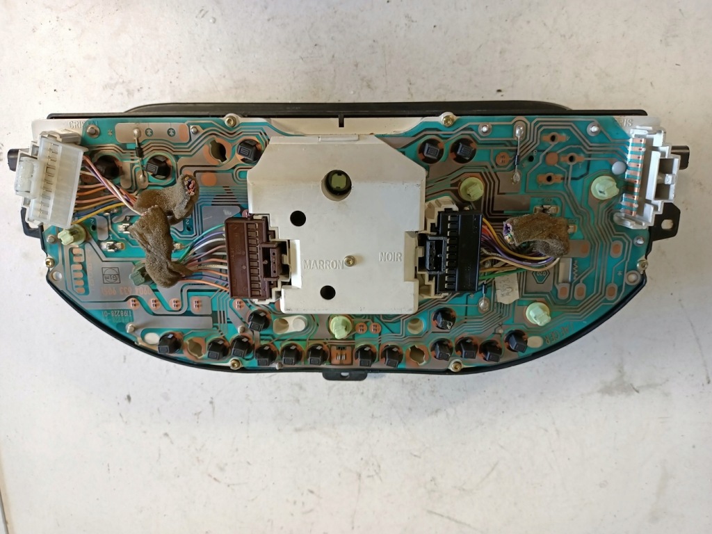 фото №2, Счетчик приборы renault 7700847784