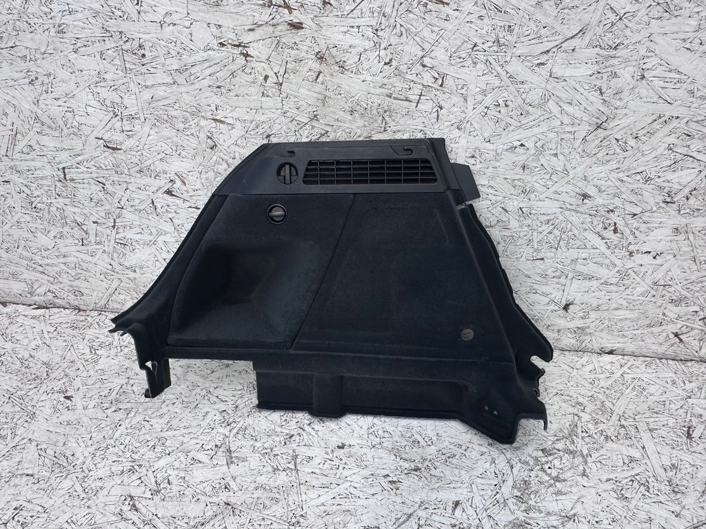 фото №1, Q3 8u lift обивка багажника левый задняя