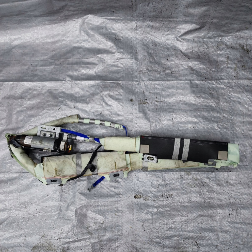 фото №1, Dodge nitro шторка безопасности правая