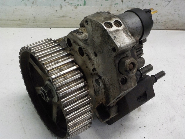 фото №1, Volvo s40 v40 1.9 dci насос упорскування