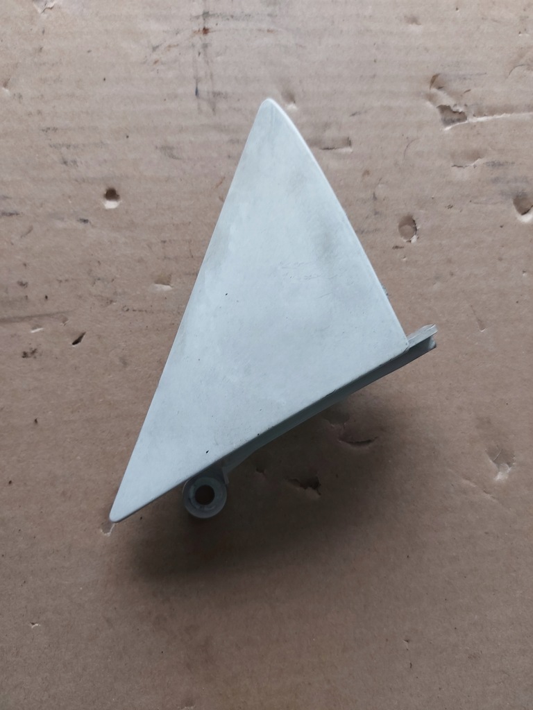 фото №1, Защита заглушка треугольник r nissan vanette serena