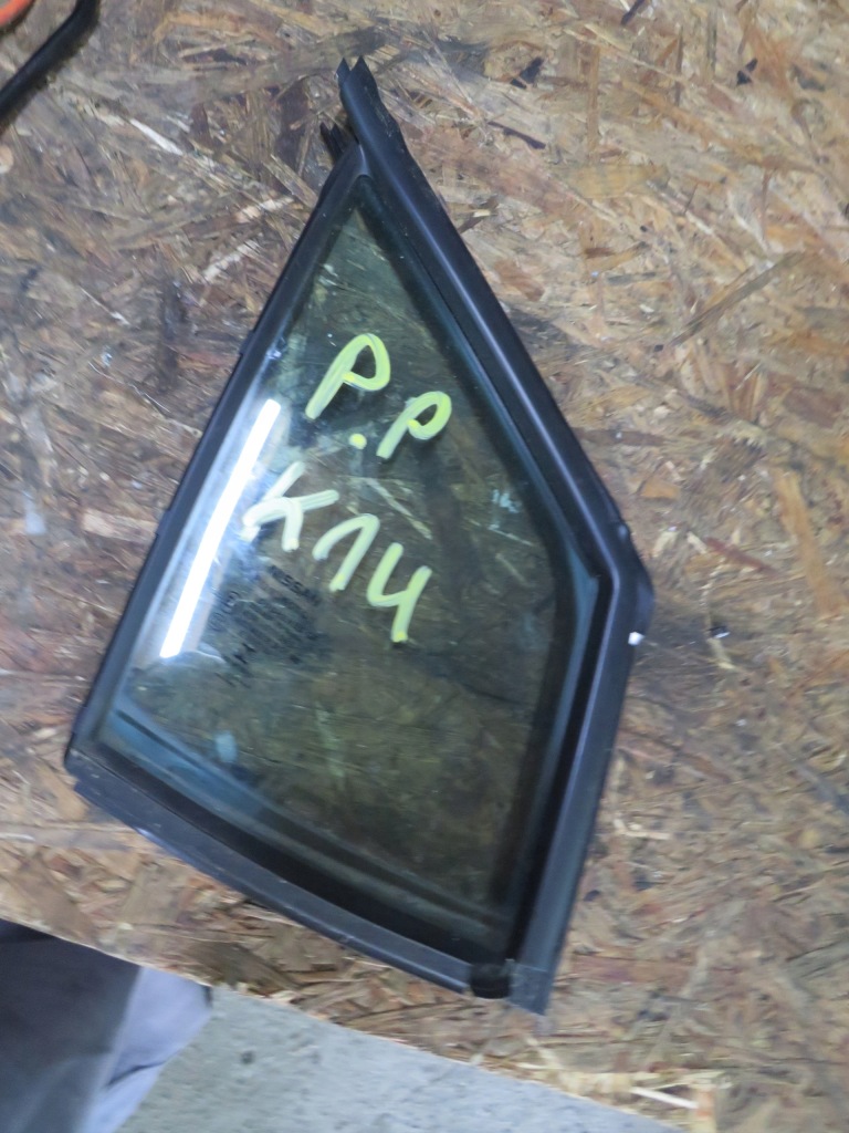 фото №1, Nissan оригінальний номер 803000s705 вікно двері