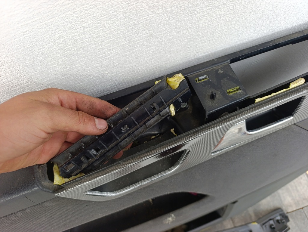 фото №9, Обшивка обивка дверь левых водителя vw t5 multivan левая 7h5867103c