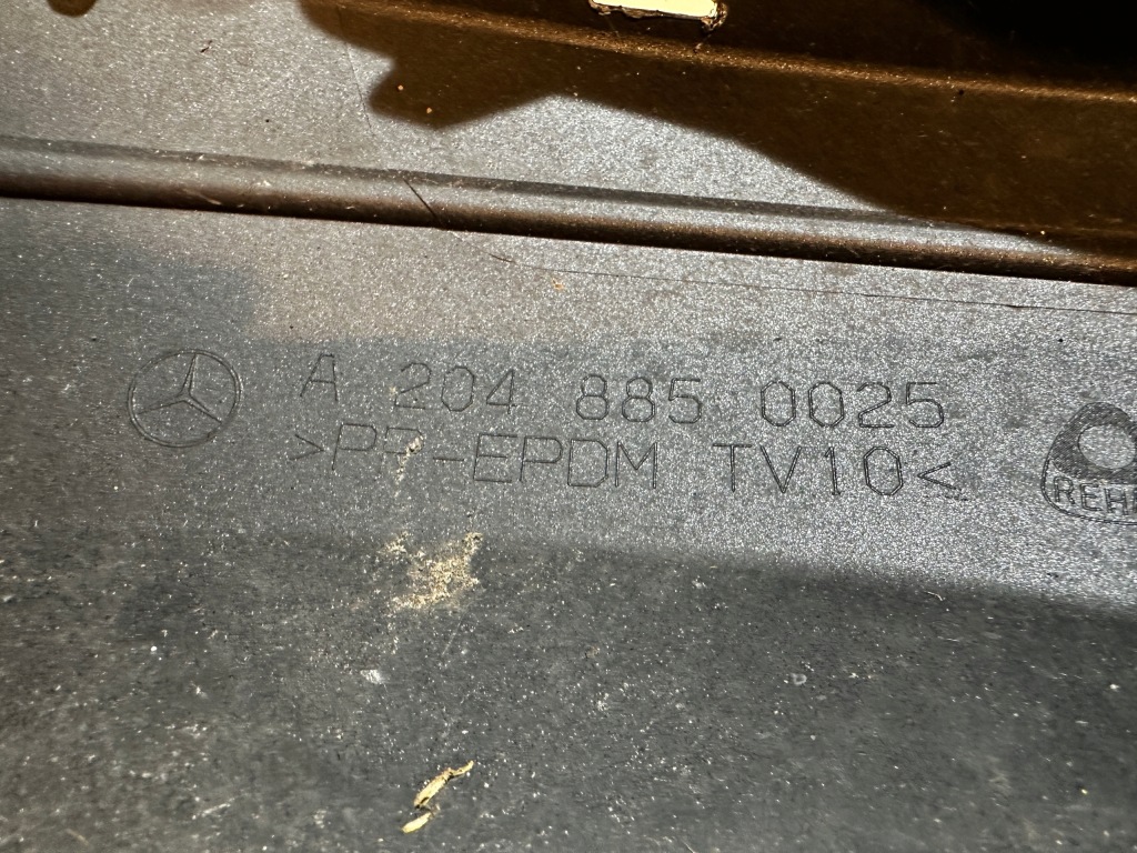 Mercedes c-klasa w204 бампер перед передний a2048850025 Цена