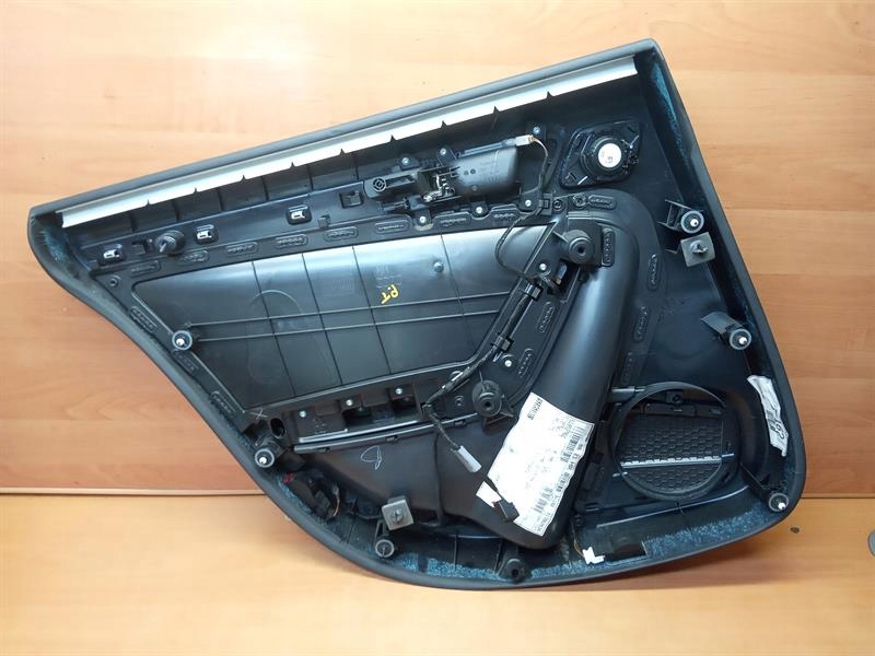 фото №3, Обшивка дверь правый задний audi a5 sportback кожа