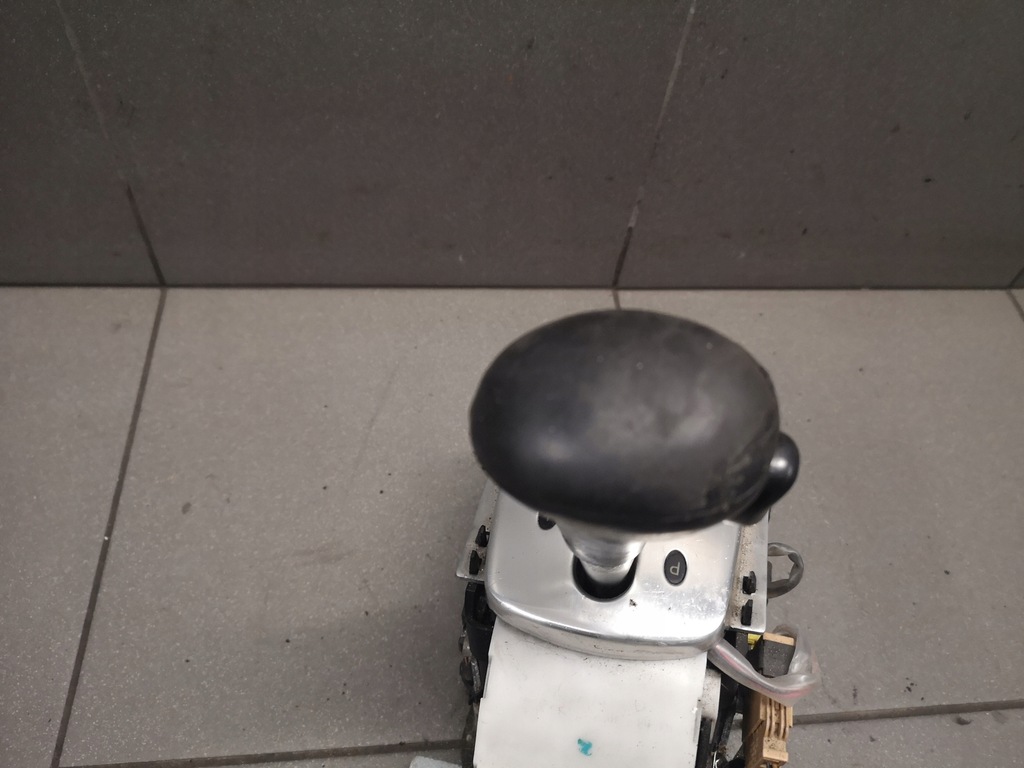 фото №8, Выборщик передач audi a8 d2 eu 2.5 tdi 4d0713041g