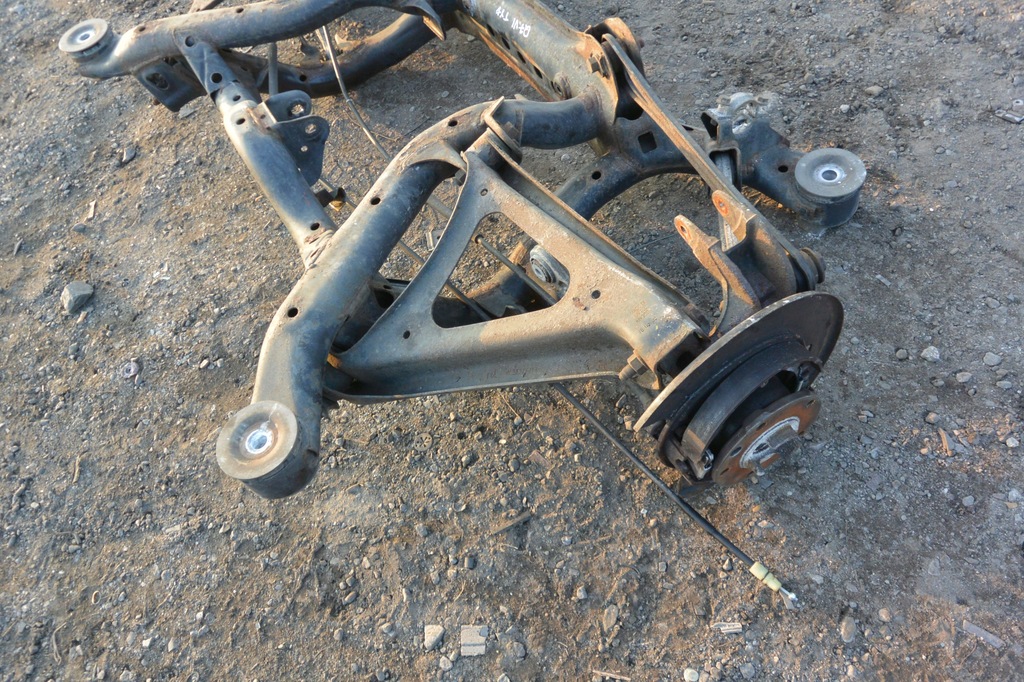 фото №8, Подрамник подрамник рычаг поворотный кулак задняя audi q7 4l