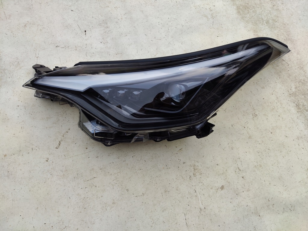 фото №1, Лампа передняя левая toyota ch-r lift chr full led 81150-yp280-00 ładna