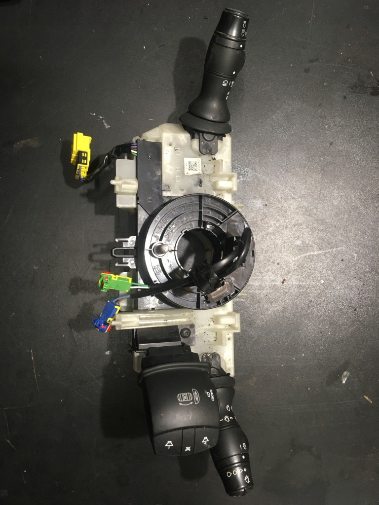 фото №1, Переключатель комбинированный renault grand scenic iii