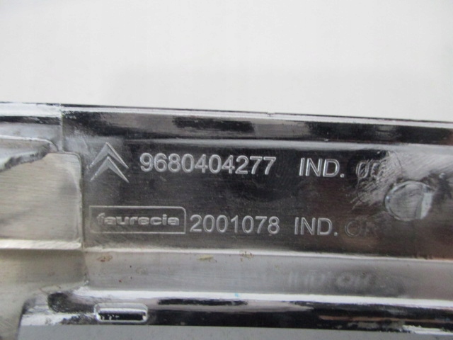 фото №9, C4 i picasso молдинг бампера правая передняя 9680404277