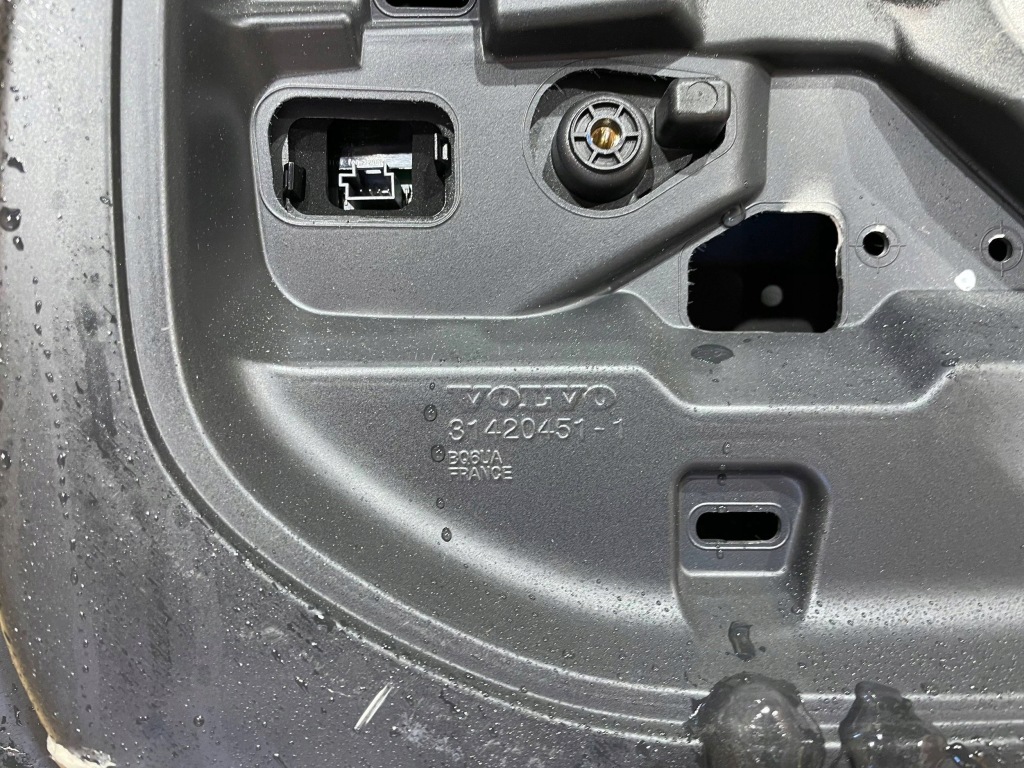 фото №15, Volvo xc60 xc-60 ii 2 17- кришка багажника багажника задня задня na скло 23r