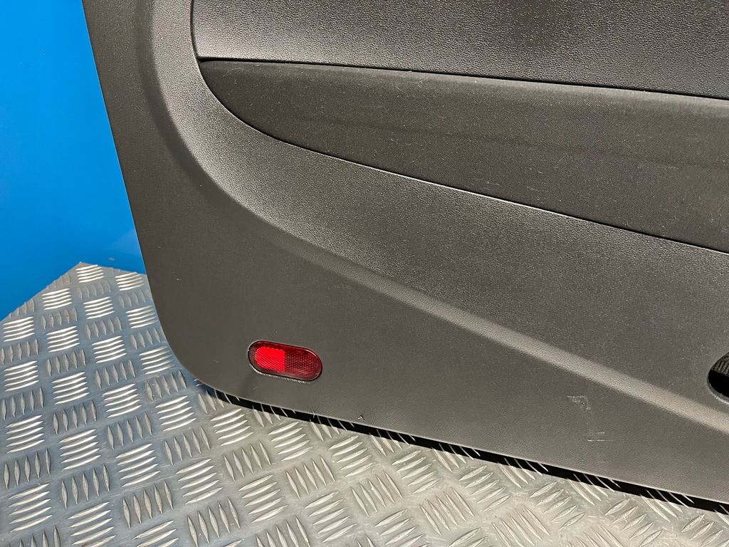 фото №10, Vw beetle 5c обшивка обивка дверь левый перед