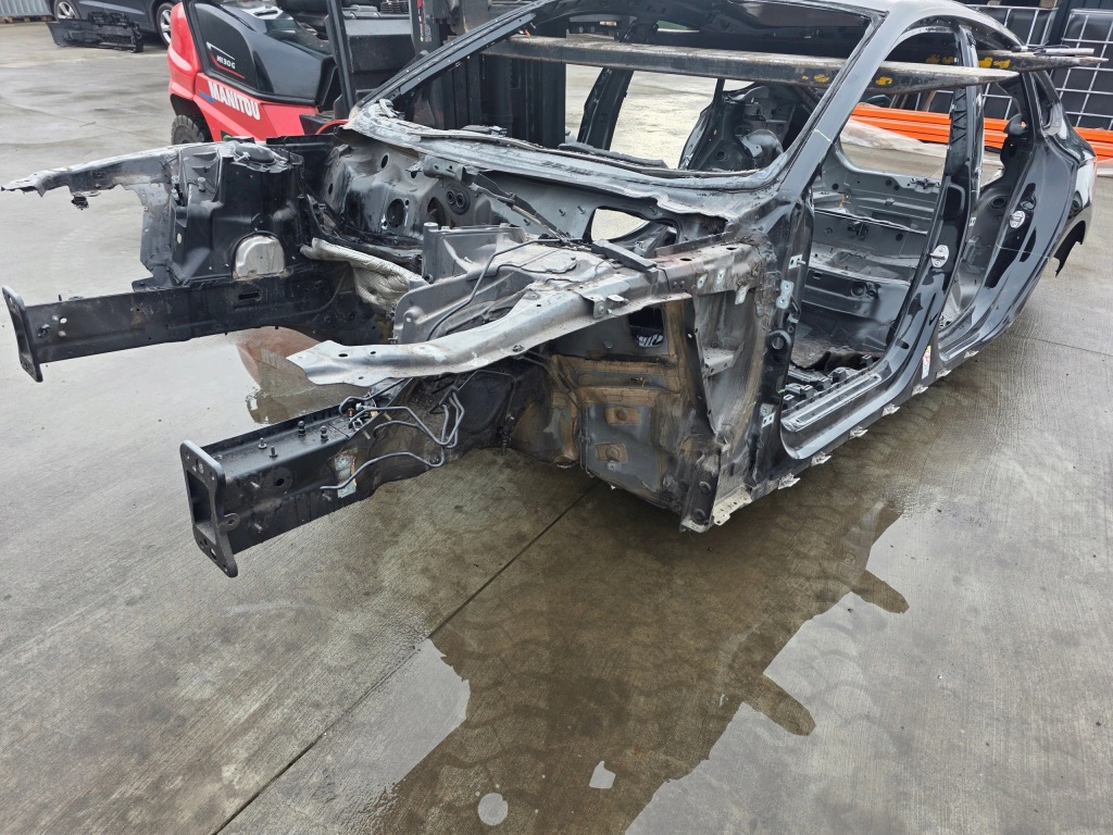 фото №1, Чверть лонжерон підкрилок лівий audi a5 8w od 2016 roku !