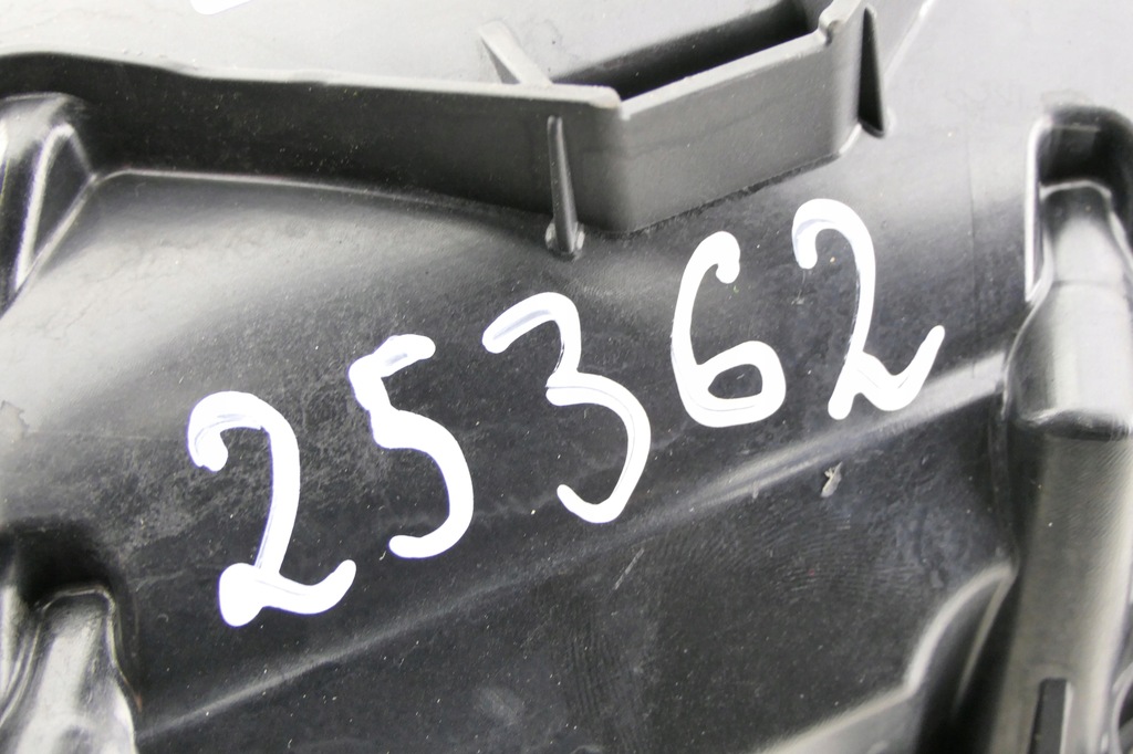 фото №10, Кришка клапанів bmw f55 f56 f60 1.5 8631744