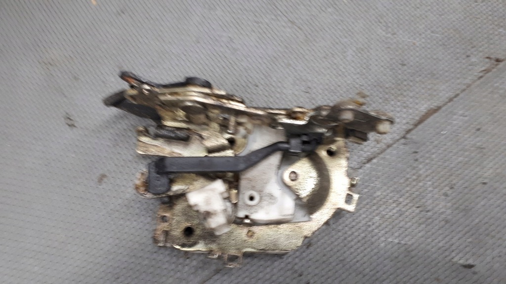 фото №9, Замок левый задняя kia clarus i 00r