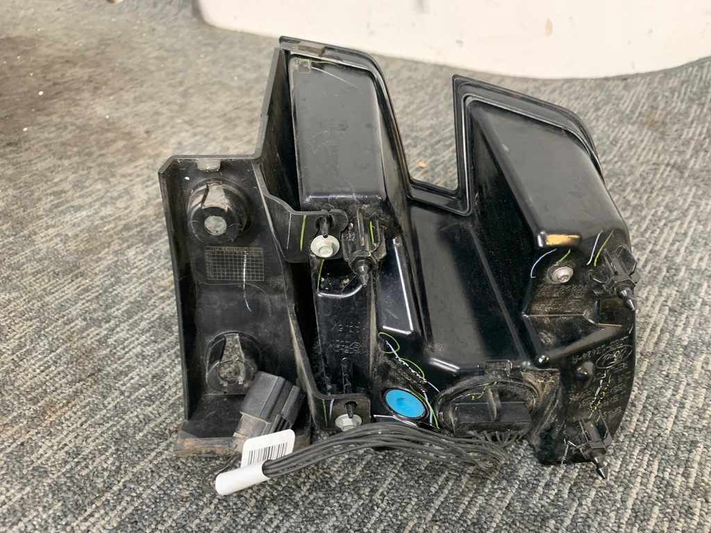 фото №10, Ford mustang mach-e gt rwd 21r лампа кузовная правый задняя правая задняя ory