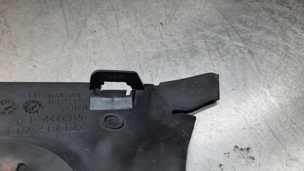 фото №7, Повітропровід повітря ліва оригінальний номер 30763222 volvo xc70 ii 08-15r