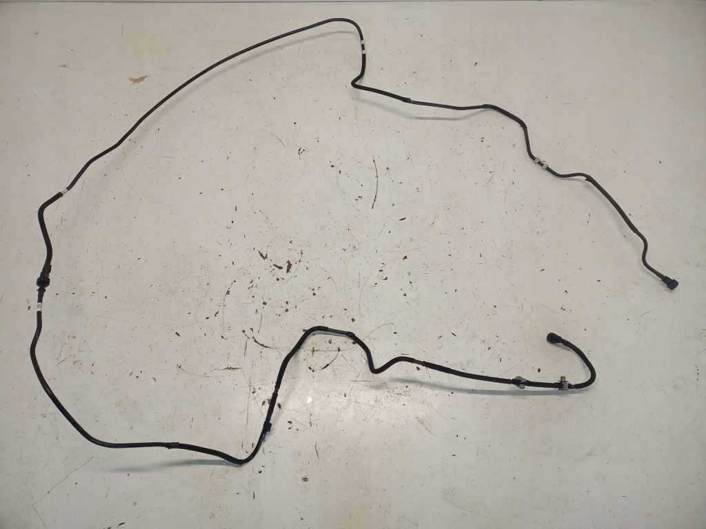 Купити Шланг трубка пального renault arkana 1.3 tce 149117611r