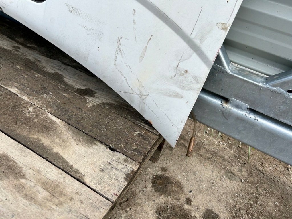 Капот крышка двигателя vw t4 с Разборки