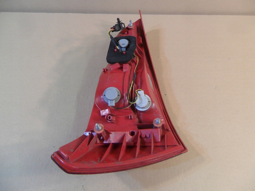 фото №12, Audi q5 лампа правая задняя задняя 8r0 945 094