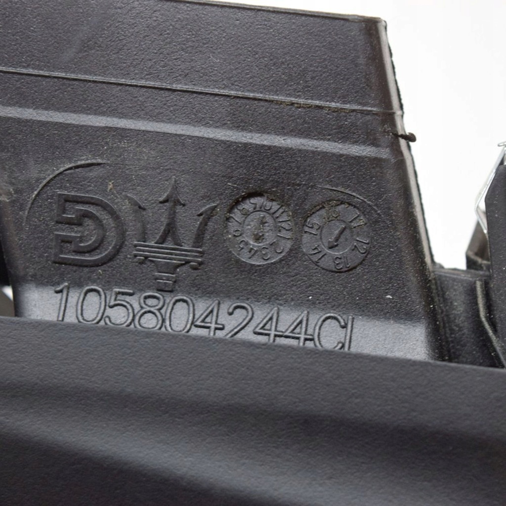 фото №5, Maserati ghibli 2015 форсунки / решётки обдув панели приборной панели