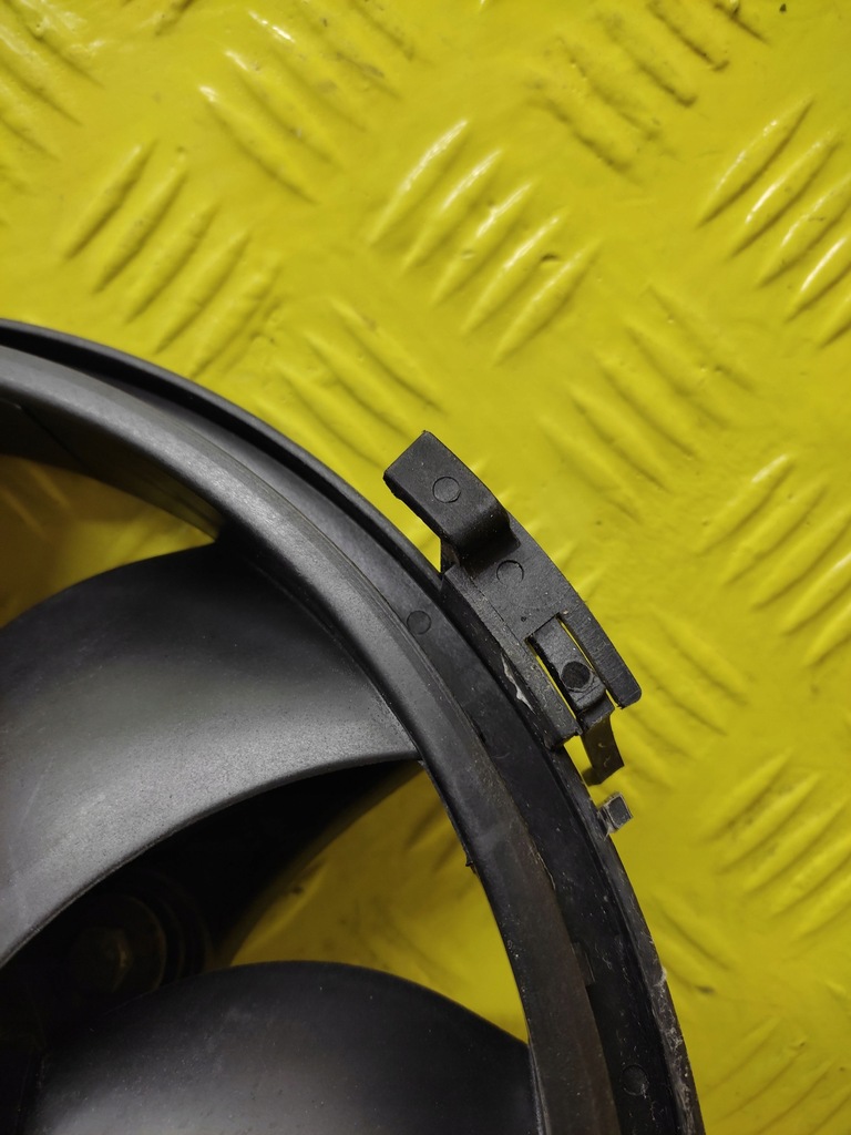 фото №5, Audi a6 c5 2.5 tdi вентилятор радиатора 8d0959455j