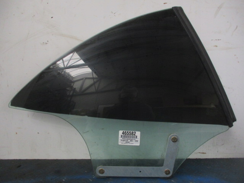 фото №1, Peugeot 307 cc lift стекло кузовная задняя правая