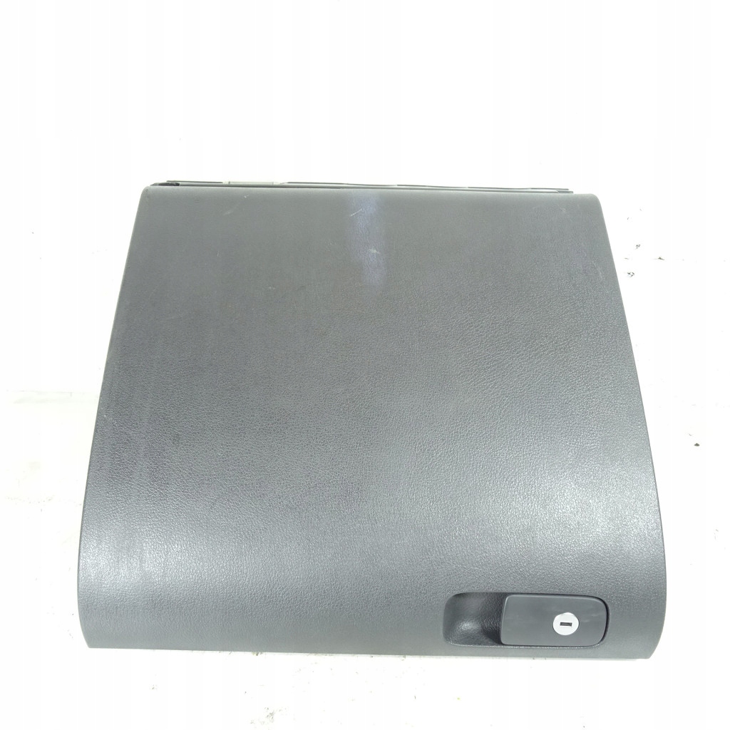 фото №1, Vw golf 5 v бардачок пасажира 5m1857097n