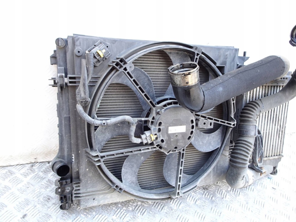 Радиатор воды + вентилятор nissan qashqai j11 1.6 dci с Разборки