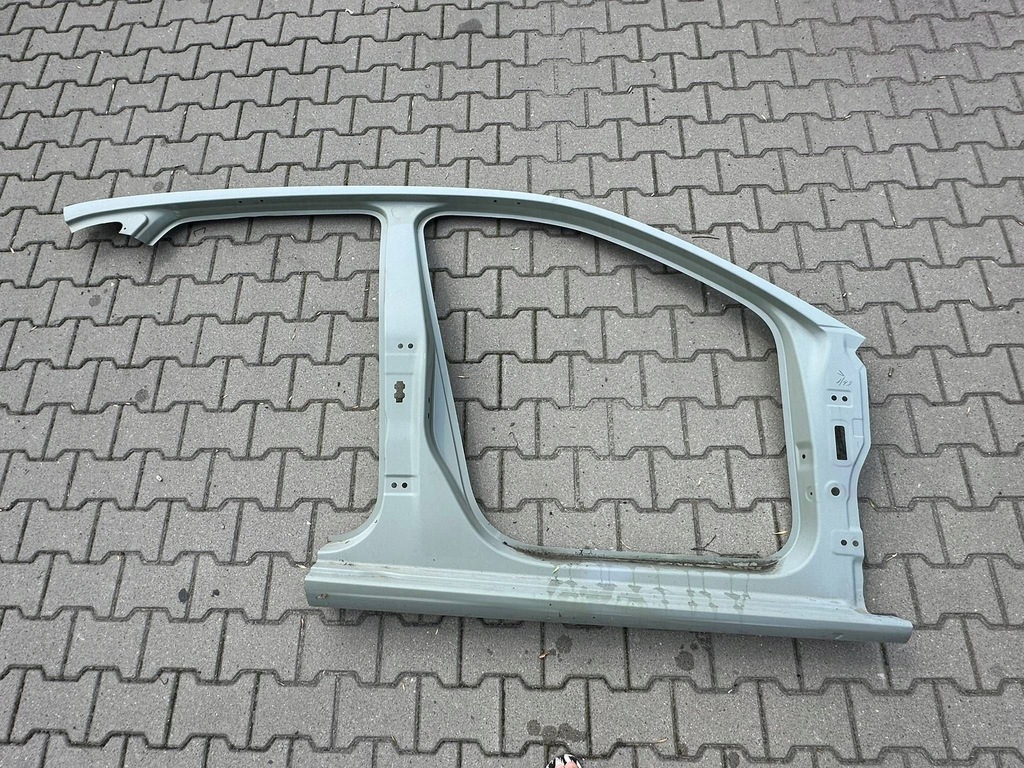 фото №1, Skoda scala порог блок двигателя правый перед 657 657809606