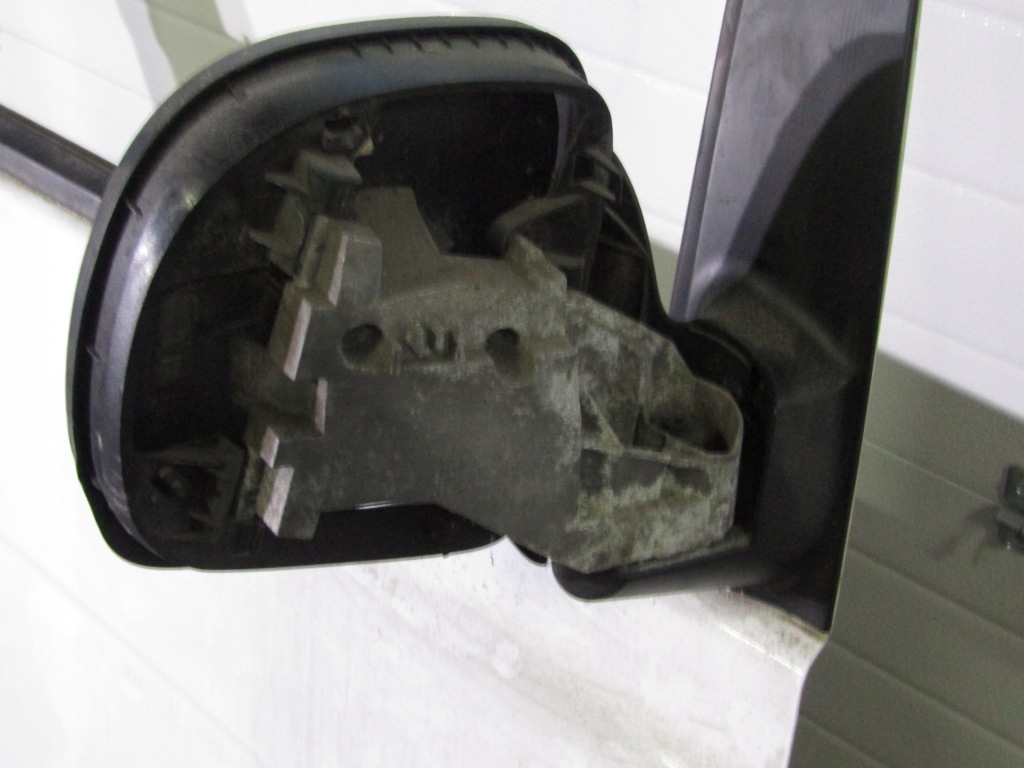 фото №4, Дверь правый перед правое передние mercedes w639