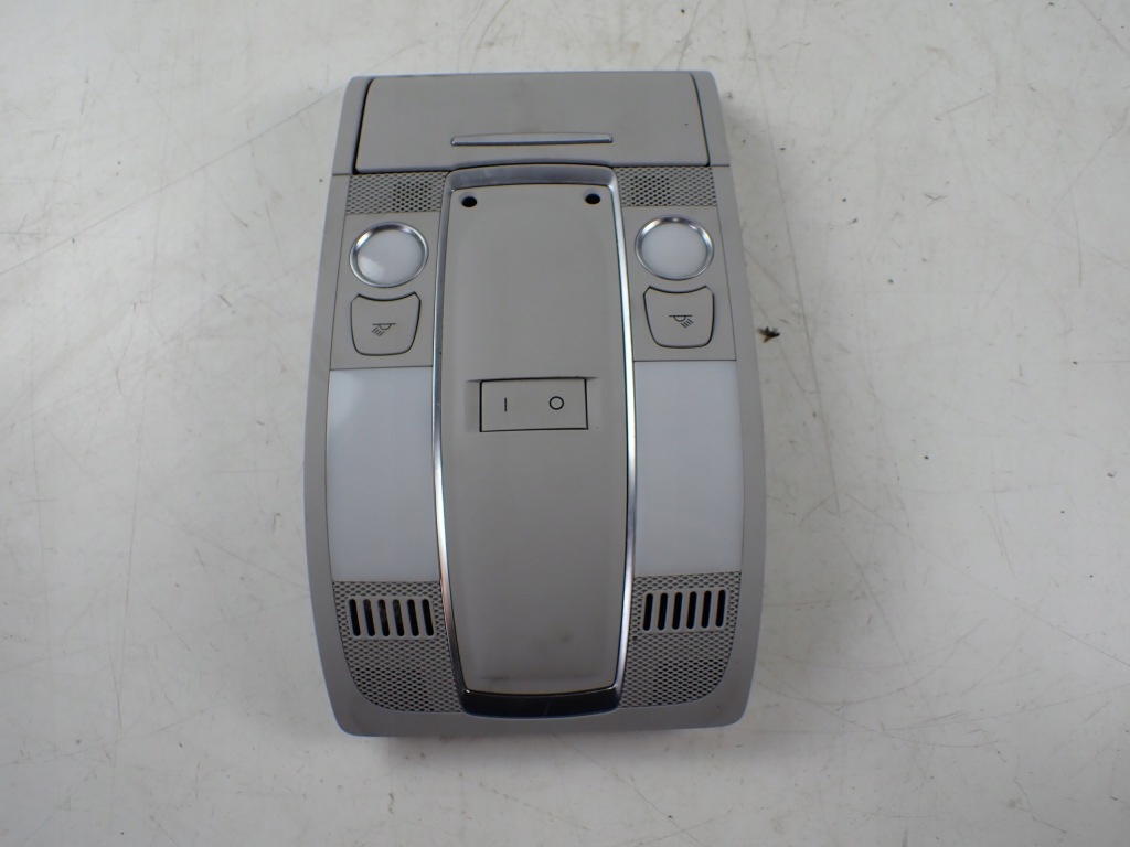 фото №1, Освещение лампа кабины салона перед audi a6 c6 europa 4f0947135bp