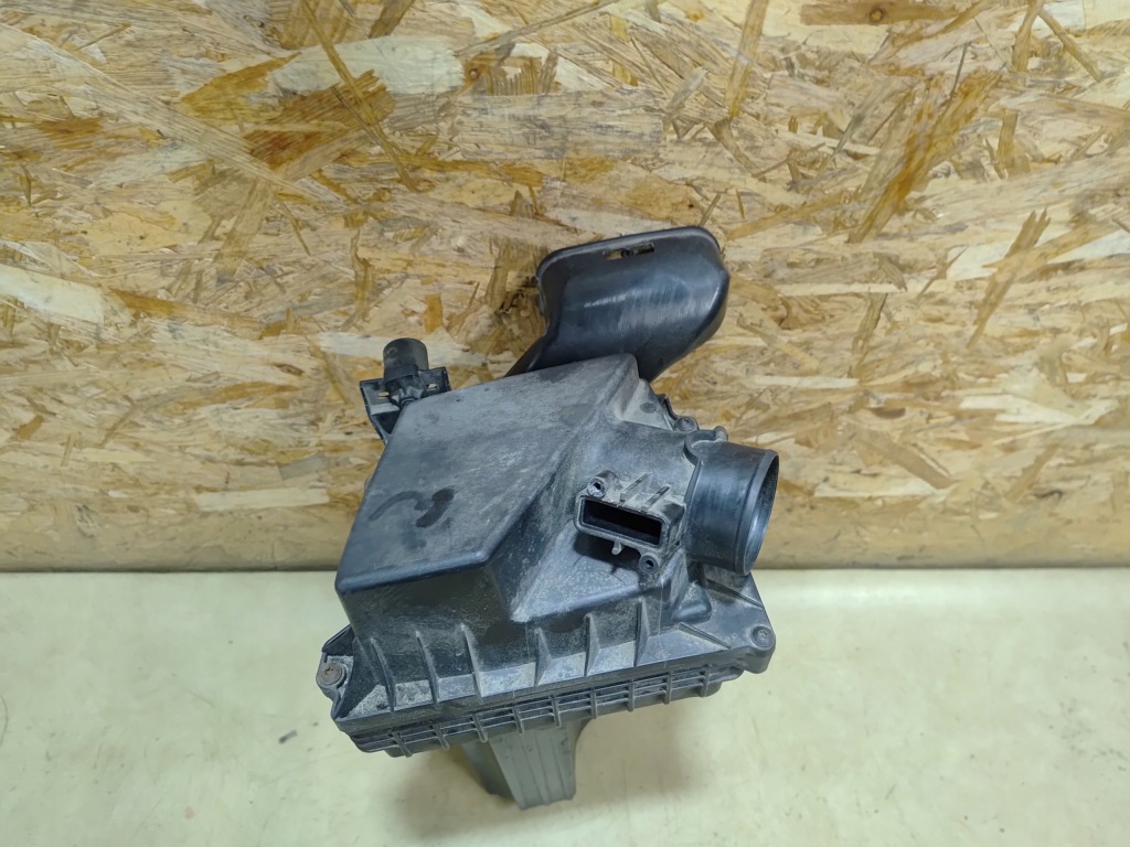 Fiesta mk7 рестайлинг  1.0 ecoboost корпус фильтра воздуха Недорого