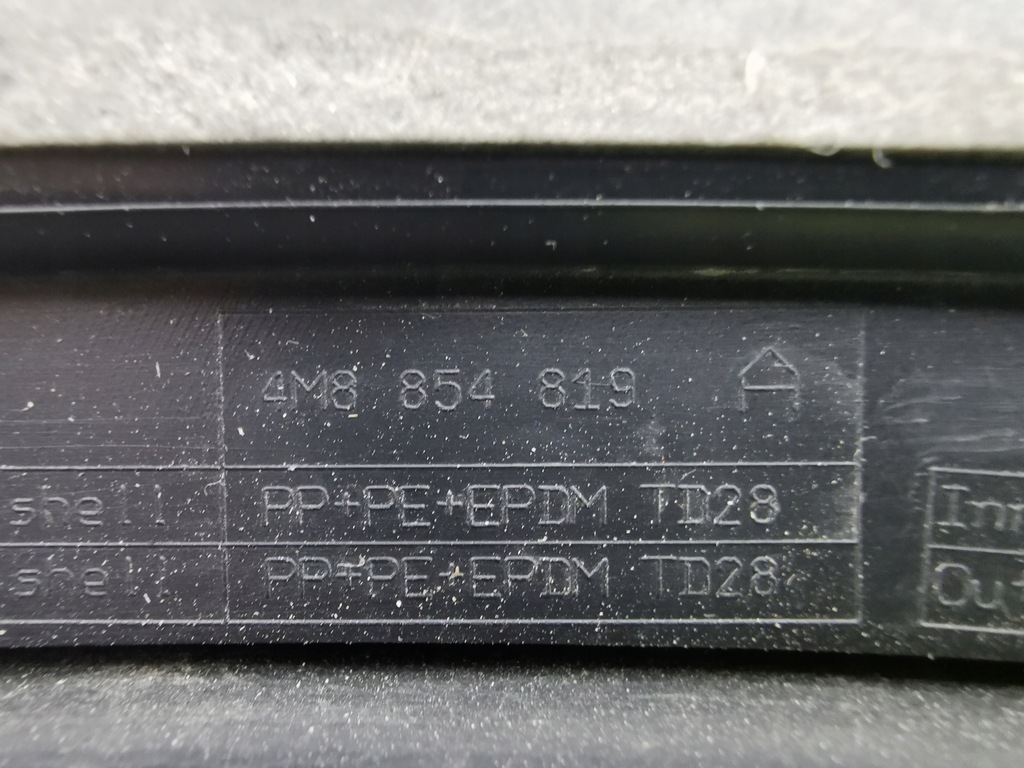 фото №5, Молдинг крыла левая задняя audi q8 s-line