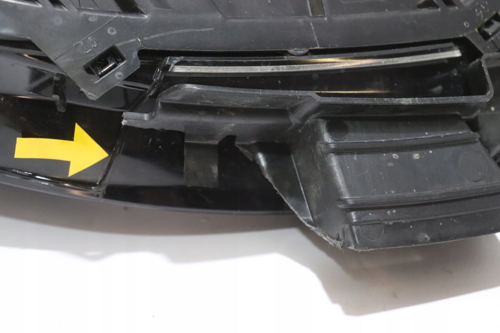 Купить Tesla model 3 рестайлинг  highland лампа левая перед full led 1760888-00-e j-3574