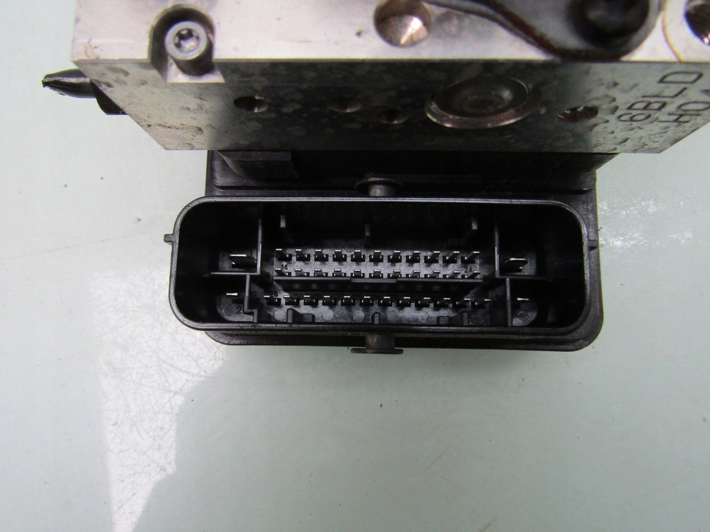 фото №8, Stonic 1.4 18r насос abs блок управления 58920-h8760