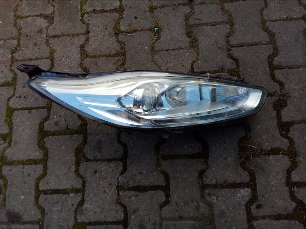 фото №1, Лампа ford fiesta ja 01.13-12.17 фара правый