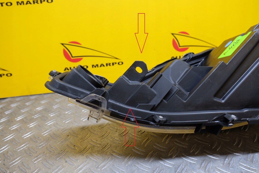 фото №15, Toyota prius c aqua lift 2017- фара лампа led правая usa