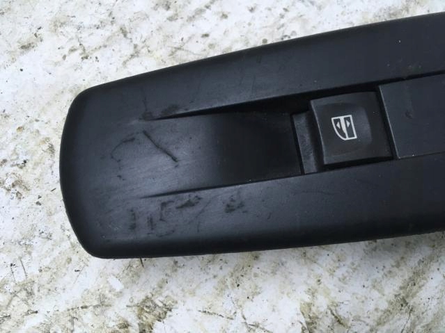 фото №5, Перемикач вікон задня renault megane iii eu 08-16