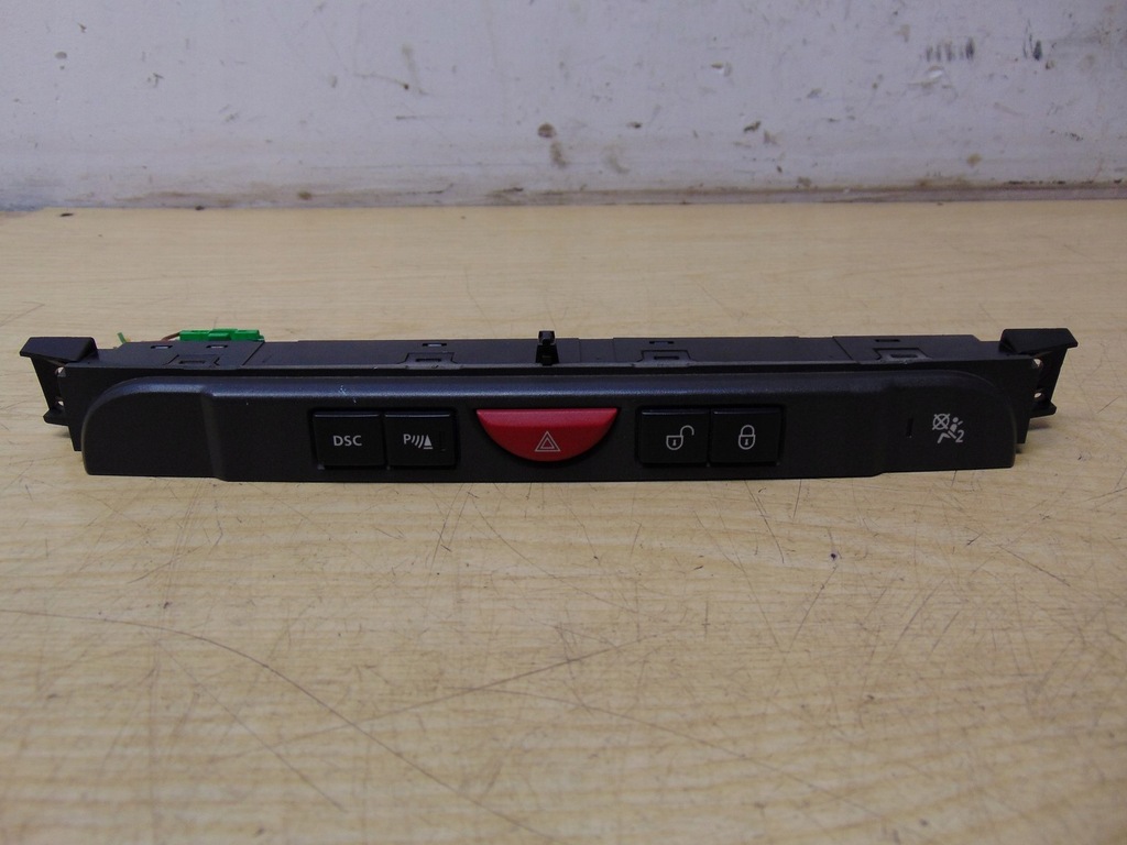 фото №1, Выключатель света аварийных land rover discovery 3