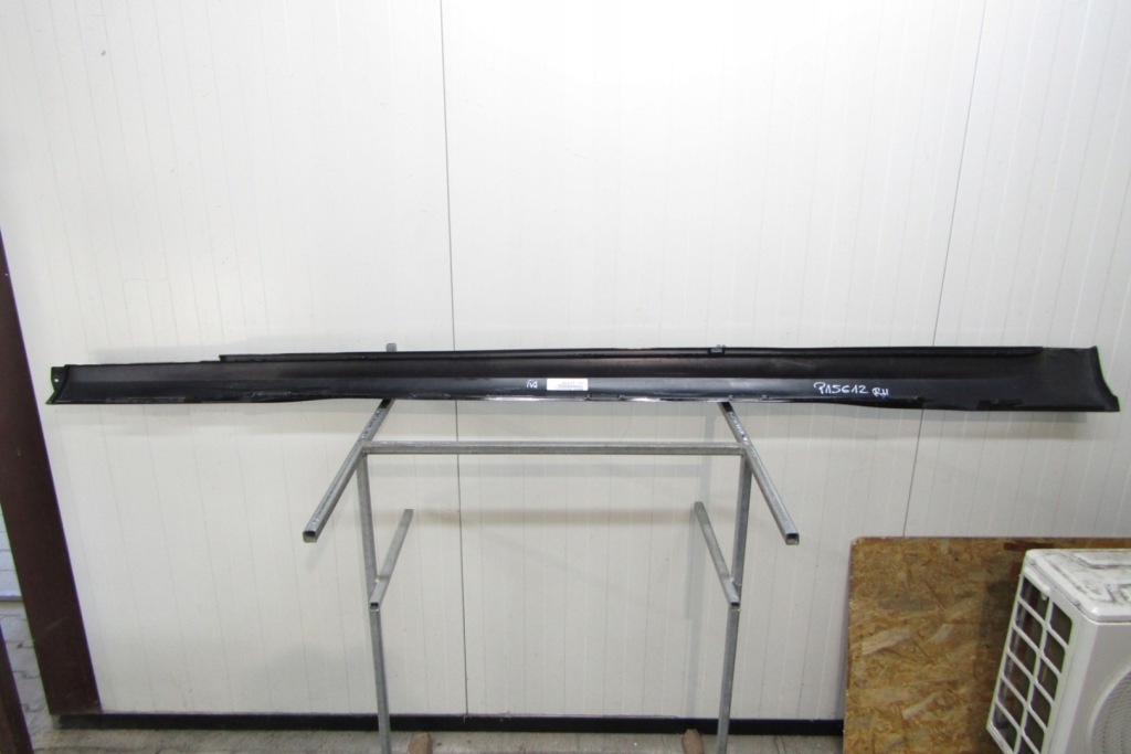 Купити Молдинг поріг права mercedes eqe v295 amg sedan 22