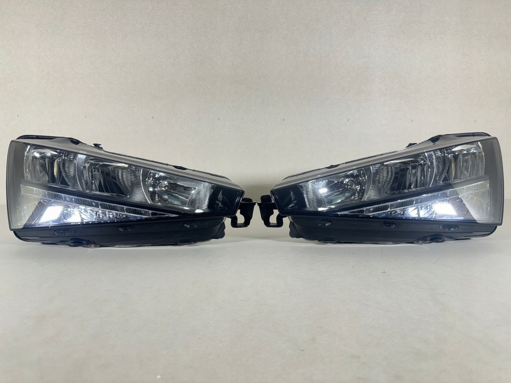 фото №1, Skoda scala 657 full led лампа ліва права перед фари комплект eur