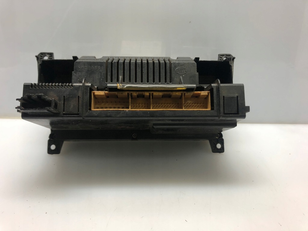 фото №4, Панель кондиционера vag 4b0820a43aj