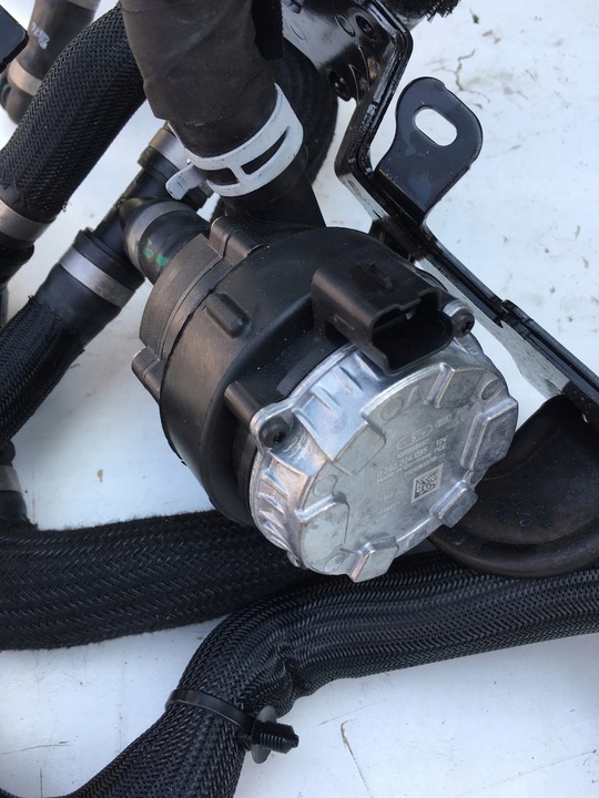 фото №1, Насос wody 1.5 2.0 dci adblue renault 210108197r