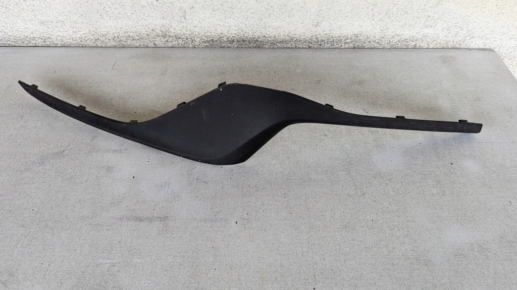 Купить Молдинг передний бампера правая volvo v40 ii r design