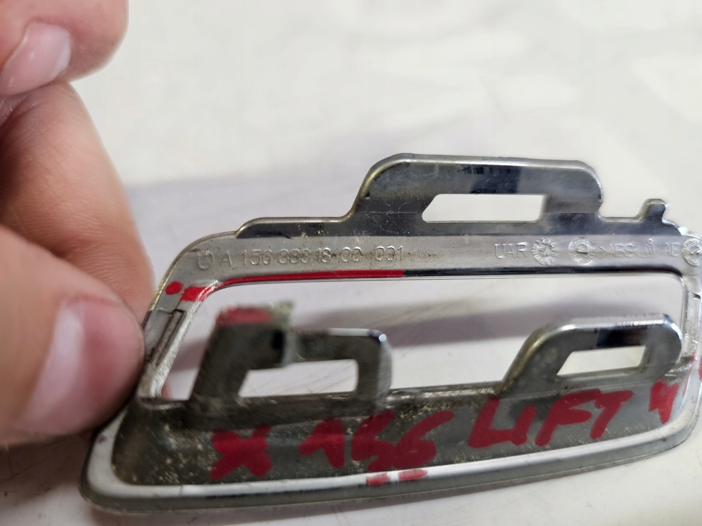 фото №7, Mercedes gla x156 lift хром накладка решетка a1568881800