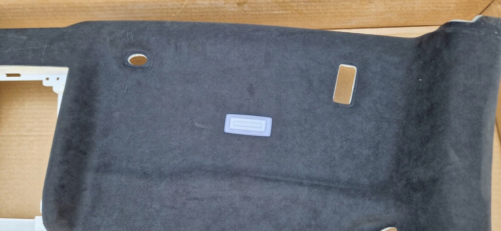 фото №5, Потолок skoda kodiaq alcantara jak nowa стойки