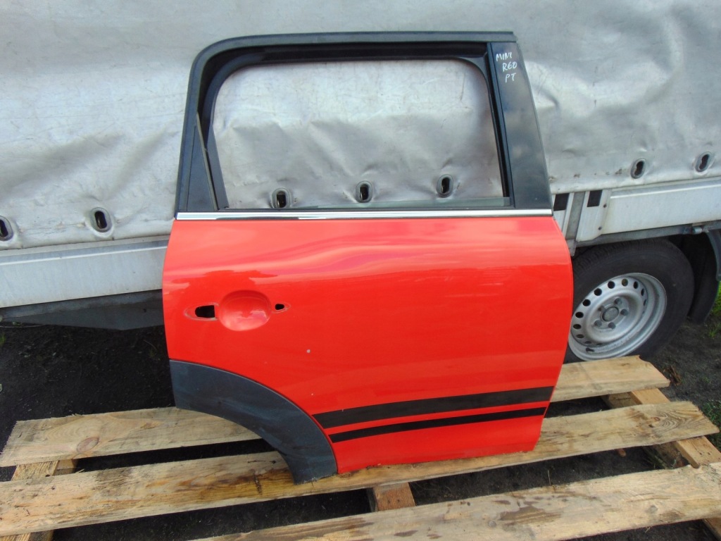 Дверей правий задні mini r60 червоні демонтаж Зі Шроту